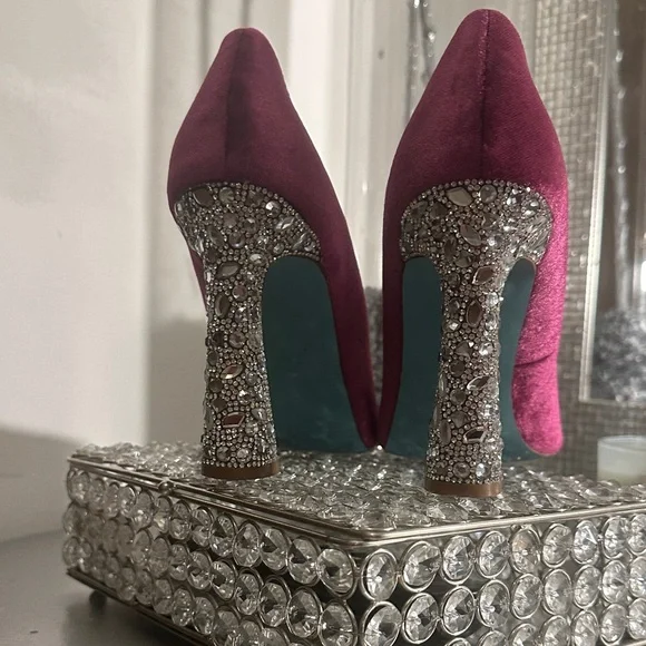 Betsey Johnson Fuchsia Velvet Pumps with Glittering Silver Rhinestone Heel - Picture 4 of 6